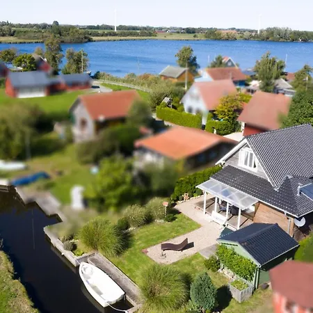 Holiday home Heimathafen 111